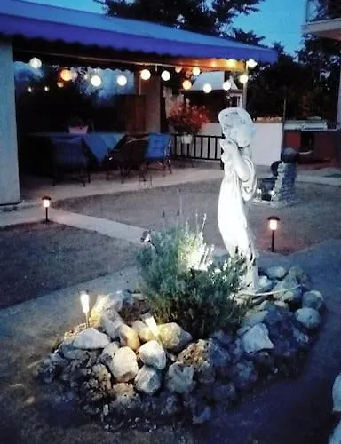 Sandykosta 度假居 Kiáton